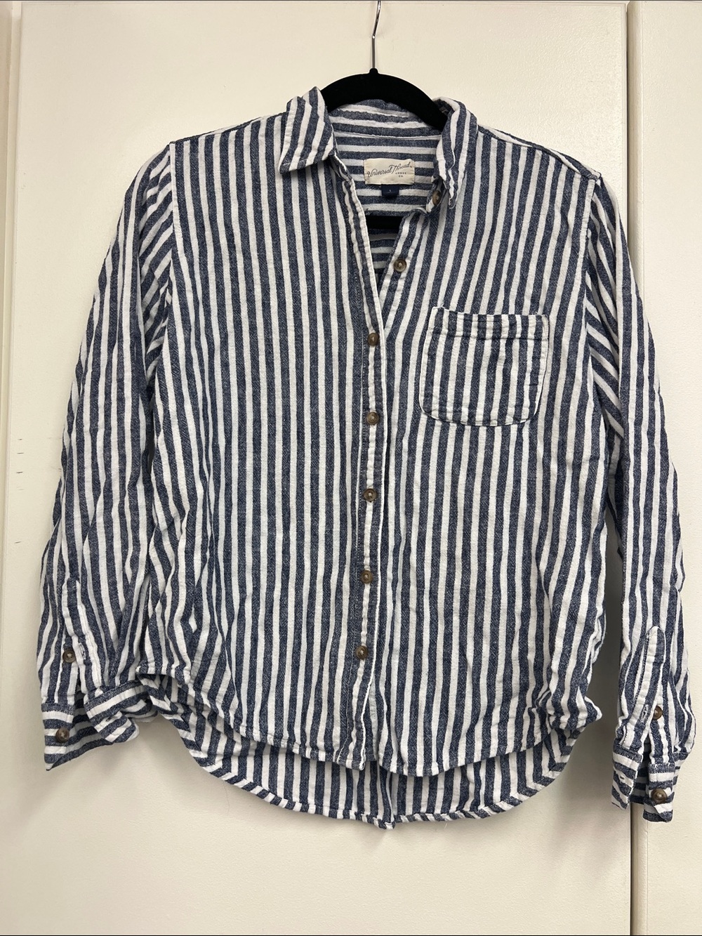 Universal Thread Navy & White Vertical Stripe Button-Down Shirt Linen Blend